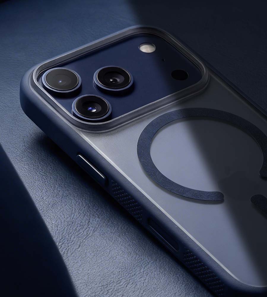 Synthesis - iPhone 17 Pro Max